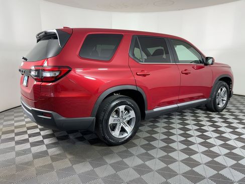 New 2025 Honda Pilot EX-L image 8