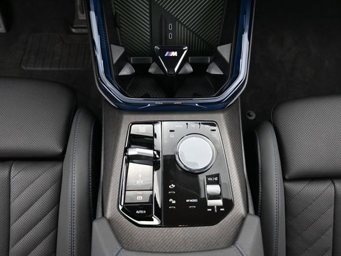 Used 2025 BMW X3 M50 image 15