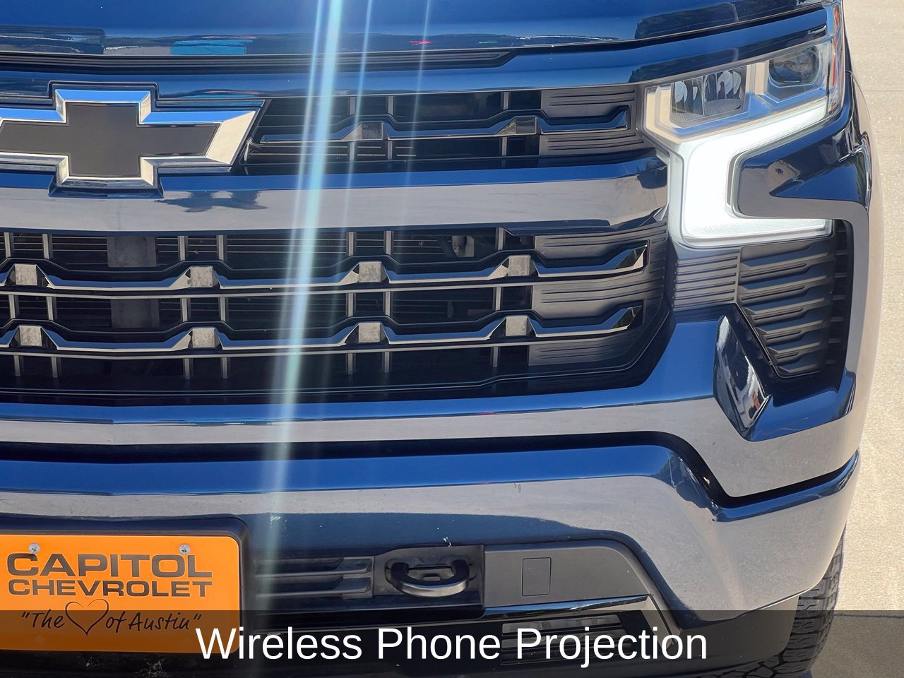 Used 2023 Chevrolet Silverado 1500 RST w/ Z71 Off-Road Package AWD/4WD image 9