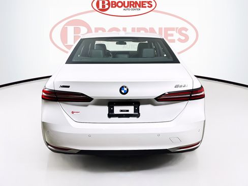 Used 2025 BMW 530i xDrive xDrive w/Navigation,Leather,Su image 10