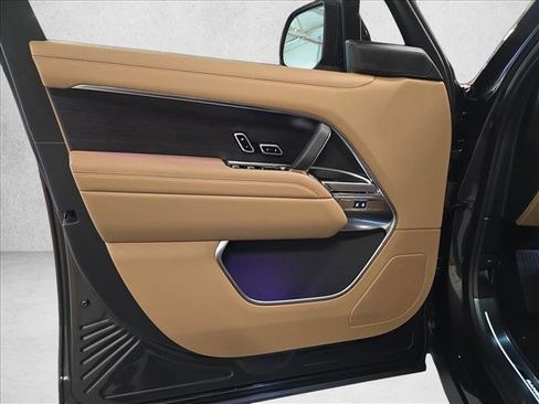 New 2026 Land Rover Range Rover Long Wheelbase SE image 28