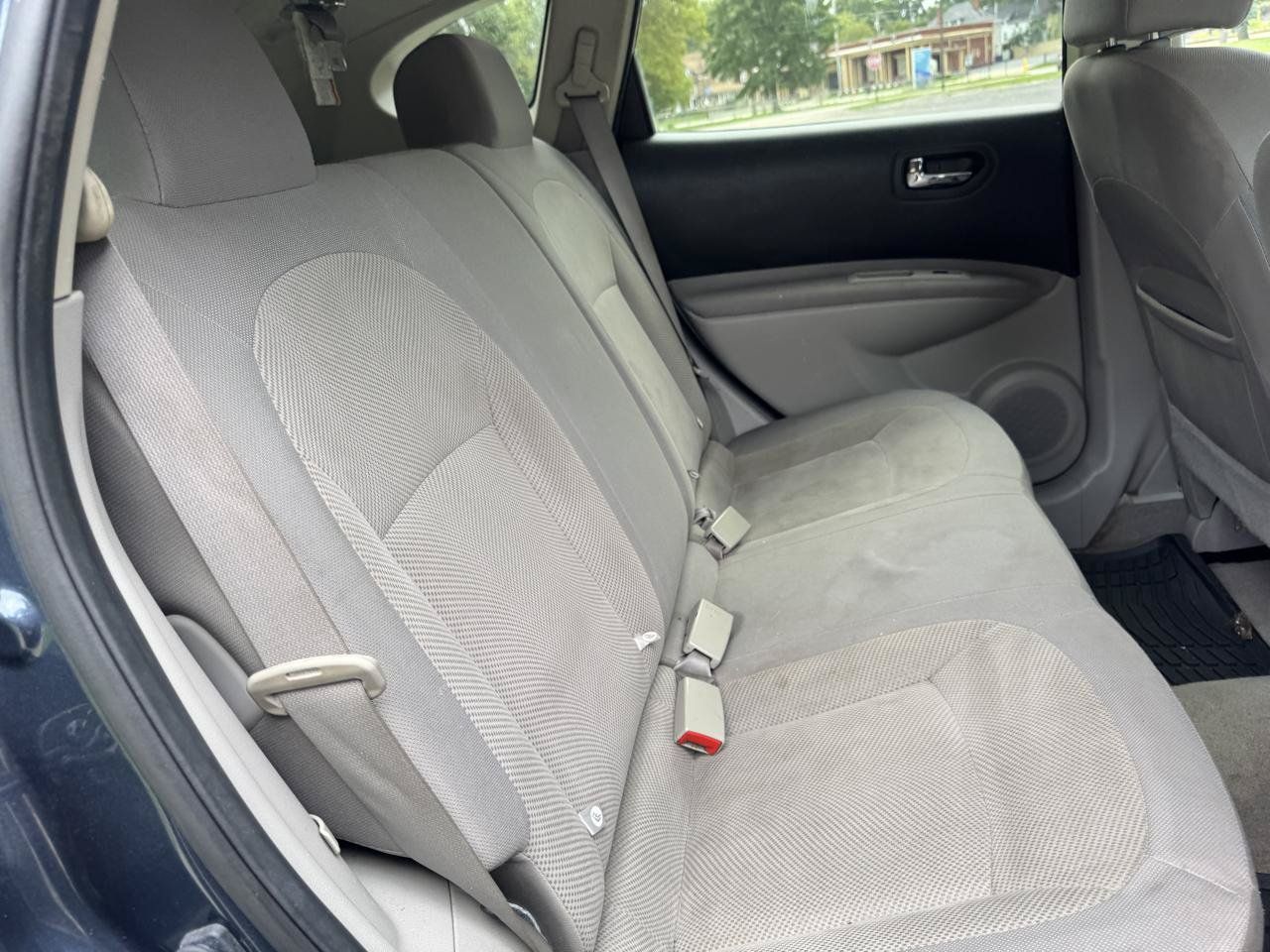 Used 2015 Nissan Rogue S w/ Convenience Package FWD image 39