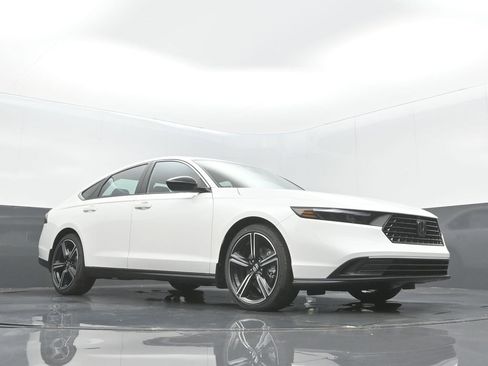 New 2025 Honda Accord Sport image 26