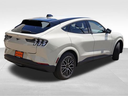 Used 2025 Ford Mustang Mach-E Premium AWD/4WD image 5