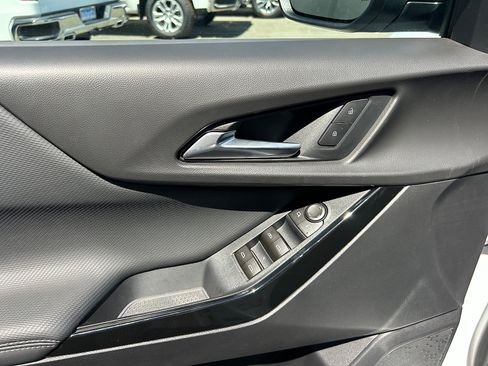 New 2026 Chevrolet Equinox LT w/ Safety and Technology Package FWD image 13
