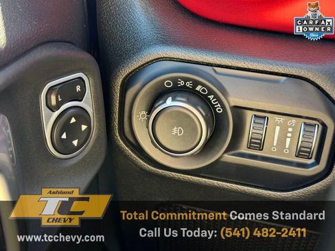 Used 2018 Jeep Wrangler Unlimited Rubicon w/ Steel Bumper Group image 22