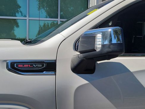 Used 2022 GMC Sierra 1500 Denali w/ Denali Reserve Package AWD/4WD image 12