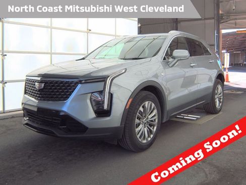 Used 2024 Cadillac XT4 Premium Luxury image 1