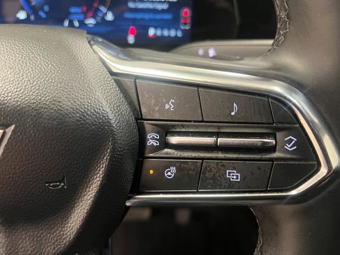 Used 2025 Chevrolet Equinox LT FWD image 38