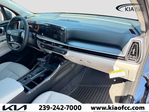 New 2026 Kia Sorento S w/ S Panoramic Sunroof Package image 14