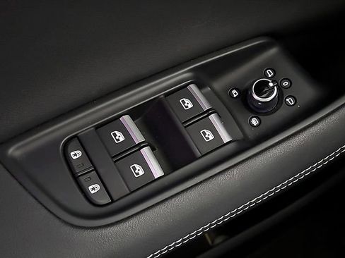 Used 2025 Audi Q7 2.0T Premium Plus AWD/4WD image 28