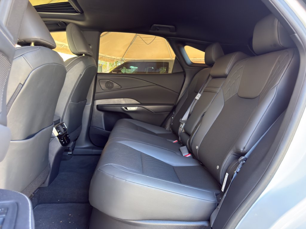 Certified 2024 Lexus RX 350 FWD w/ Technology Package image 16