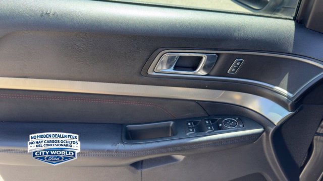Used 2019 Ford Explorer XLT w/ Equipment Group 202A AWD/4WD image 7