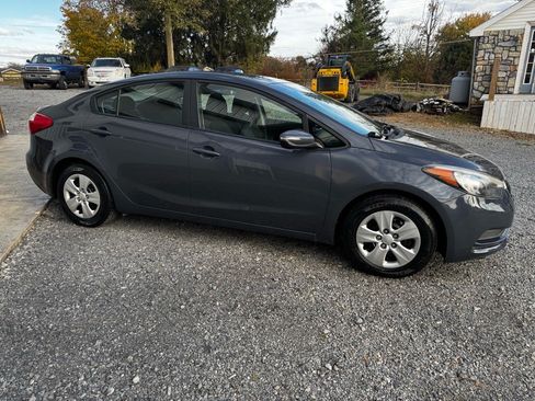 Used 2015 Kia Forte LX w/ Popular Package FWD image 4