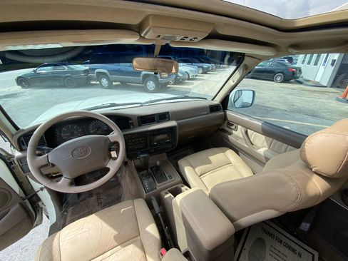 Used 1997 Toyota Land Cruiser image 10