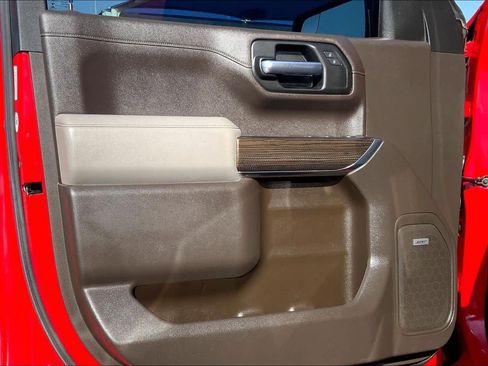 Used 2019 Chevrolet Silverado 1500 RST image 22