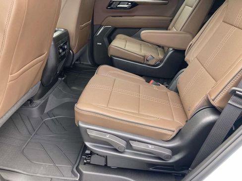 New 2026 Chevrolet Tahoe High Country AWD/4WD image 13