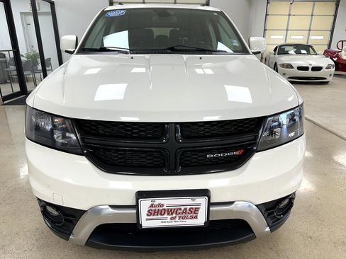 Used 2020 Dodge Journey Crossroad image 5