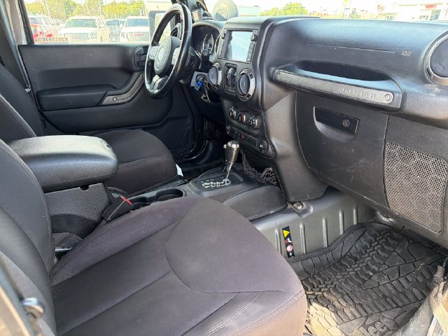Used 2014 Jeep Wrangler Unlimited Sport w/ Quick Order Package 24S AWD/4WD image 24