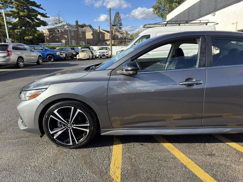 Used 2021 Nissan Sentra SR image 17