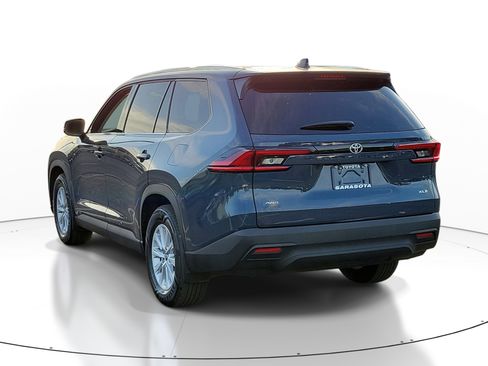 Certified 2025 Toyota Grand Highlander AWD image 5