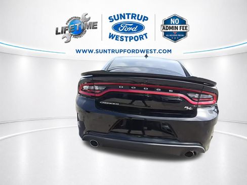 Used 2022 Dodge Charger R/T RWD image 12