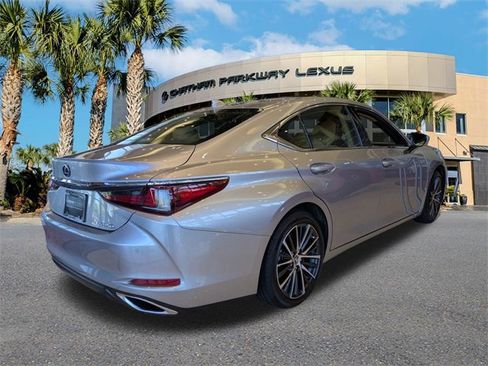Certified 2025 Lexus ES 350 350 w/ Premium Package image 3