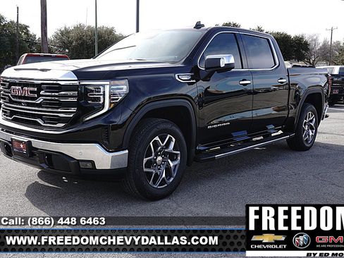 New 2026 GMC Sierra 1500 SLT image 3