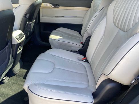 Used 2024 Hyundai Palisade Limited image 31