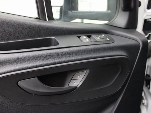 Used 2023 Mercedes-Benz Sprinter 3500 image 6
