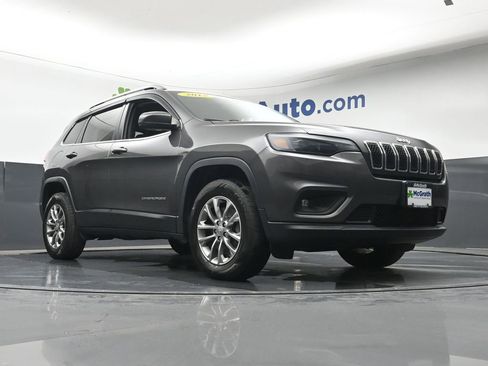 Used 2019 Jeep Cherokee Latitude Plus AWD/4WD image 22