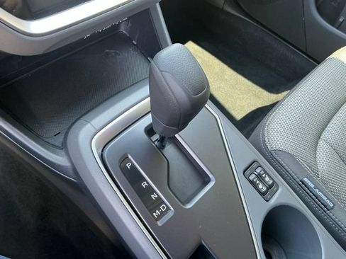 Certified 2024 Subaru Crosstrek 2.0i Premium AWD/4WD image 23