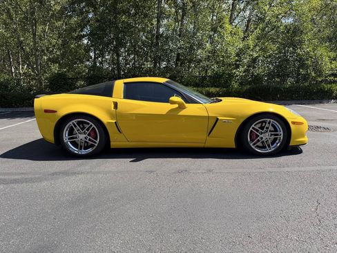 Used 2007 Chevrolet Corvette Z06 w/ Preferred Equipment Group RWD image 4