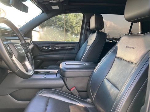 Used 2023 GMC Yukon Denali w/ Max Trailering Package AWD/4WD image 9