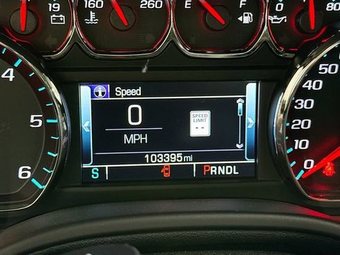 Used 2018 Chevrolet Tahoe Premier AWD/4WD image 13
