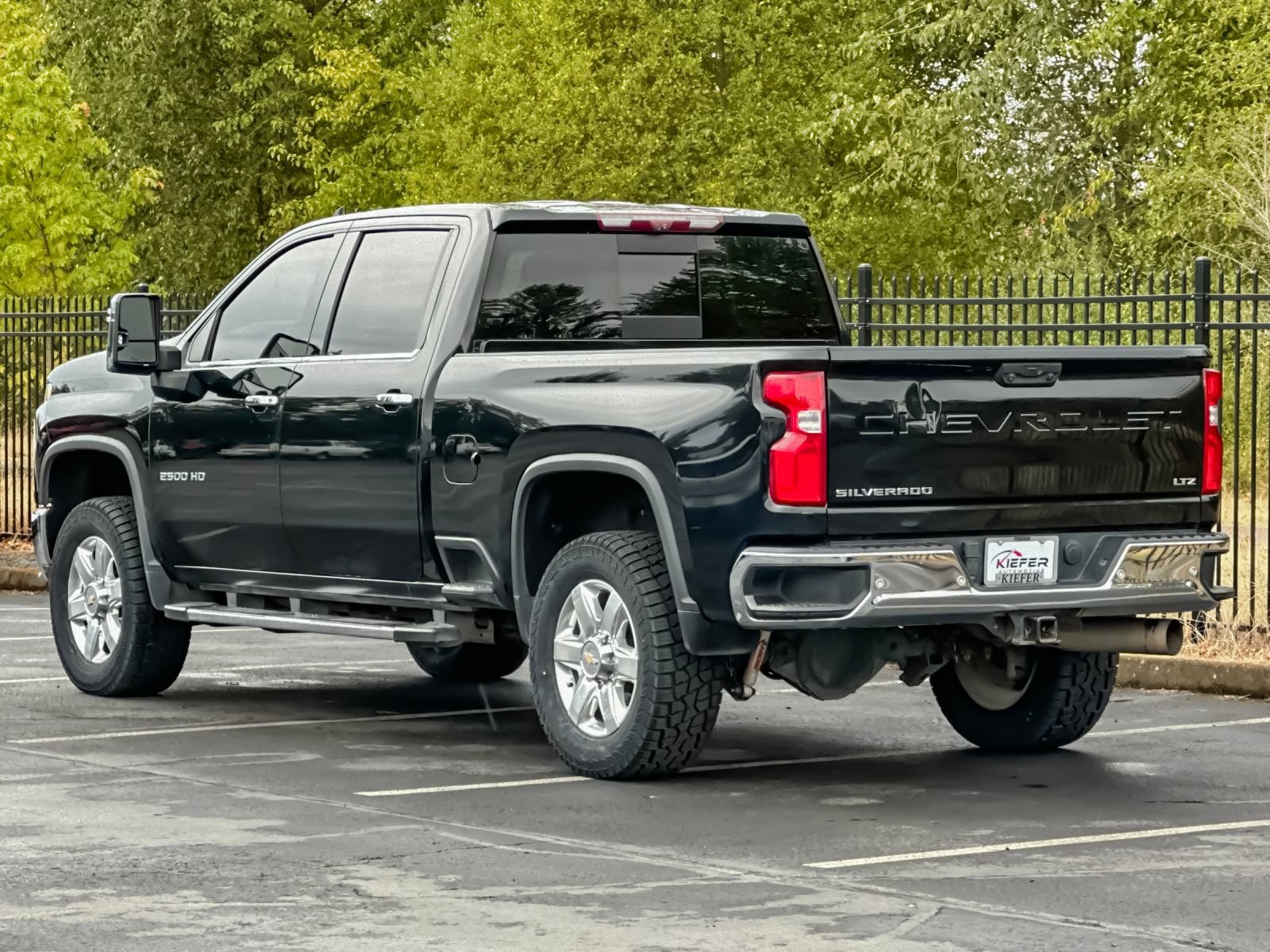 Used 2021 Chevrolet Silverado 2500 LTZ w/ LTZ Premium Package AWD/4WD image 5