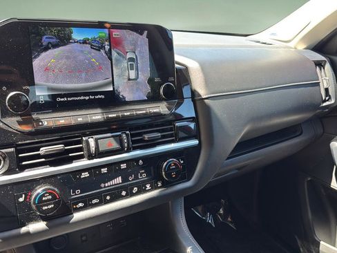 Used 2022 Nissan Pathfinder SL w/ SL Premium Package AWD/4WD image 31