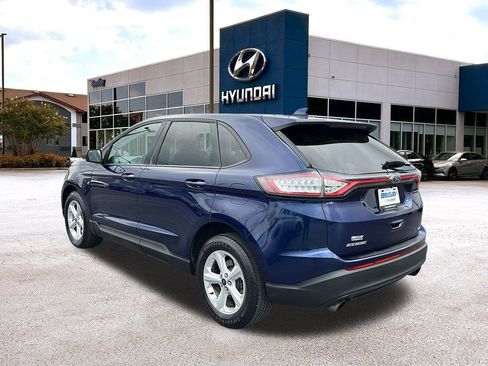 Used 2016 Ford Edge SE w/ Cargo Accessory Package image 3