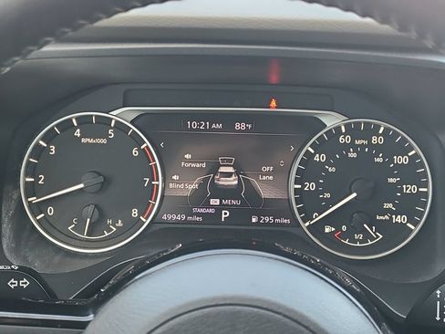 Used 2022 Nissan Rogue SV w/ SV Premium Package FWD image 23