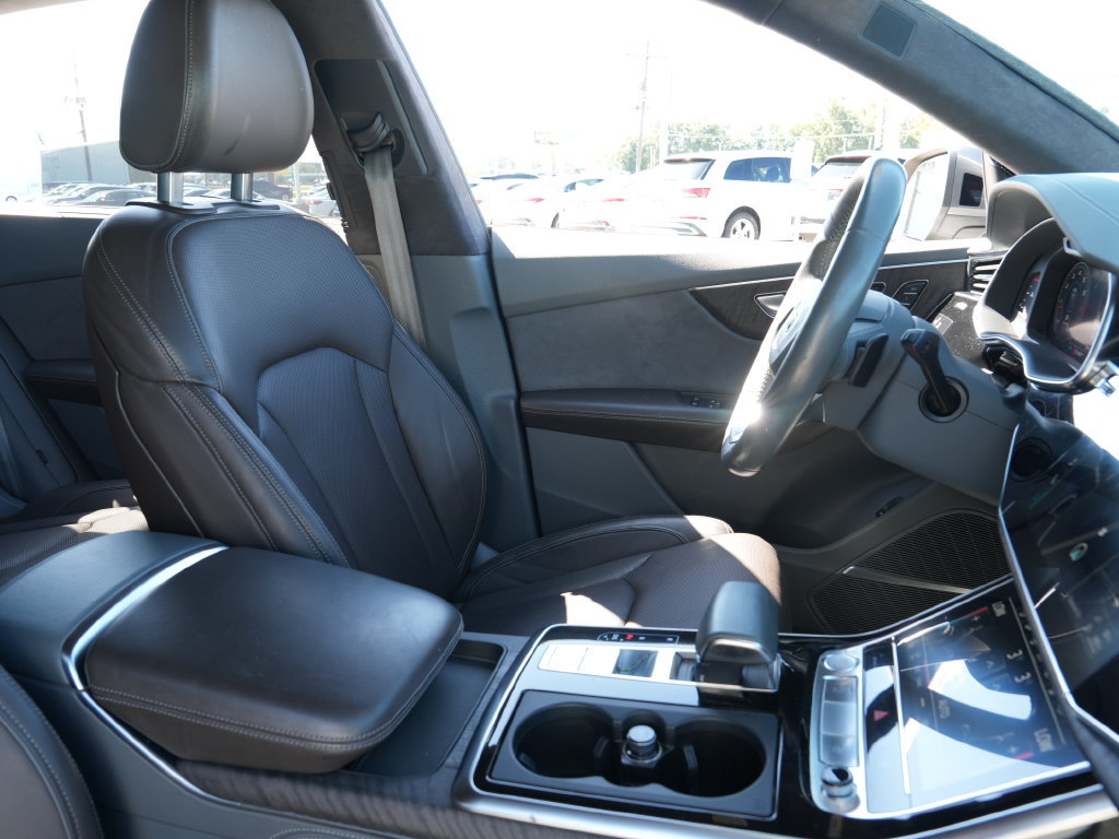 Used 2019 Audi Q8 Prestige AWD/4WD image 16
