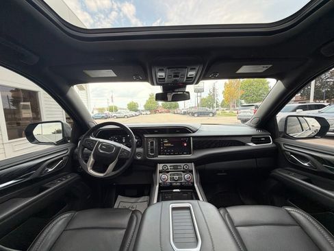 Certified 2023 GMC Yukon XL Denali AWD/4WD image 32