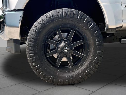 Used 2019 Ford F250 Lariat w/ Lariat Value Package AWD/4WD image 9
