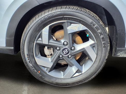 Used 2023 Hyundai Venue SEL w/ Cargo Package image 10