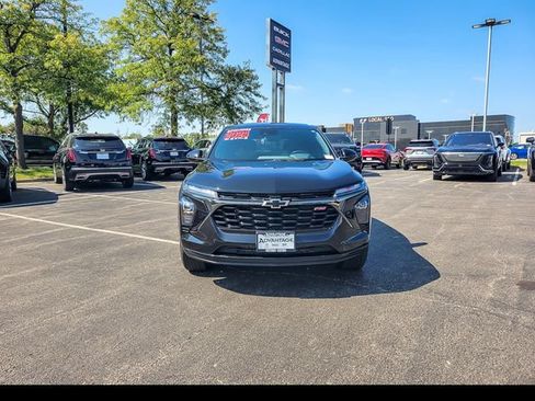 Used 2024 Chevrolet Trax RS w/ Driver Confidence Package FWD image 7