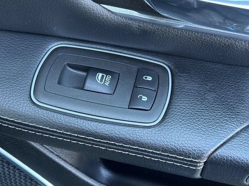 Used 2022 RAM 1500 Laramie AWD/4WD image 20