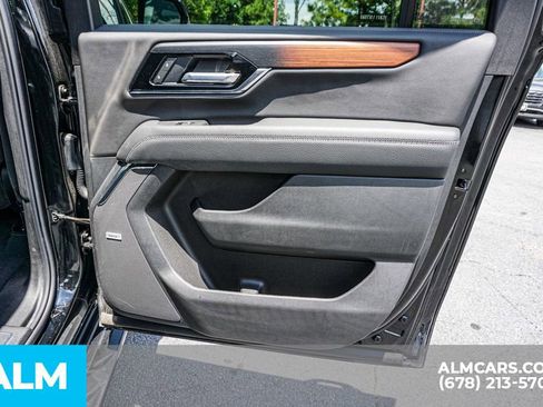 Used 2025 GMC Yukon XL Denali image 58