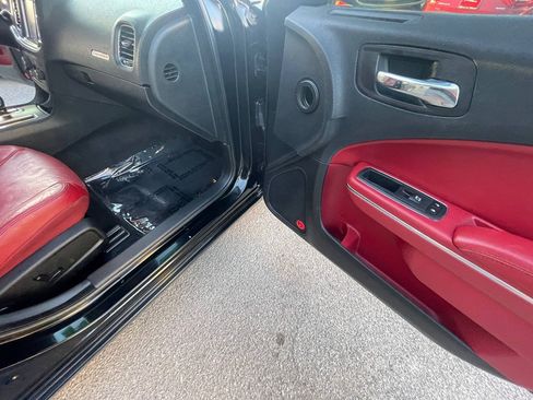 Used 2012 Dodge Charger SXT Plus image 21