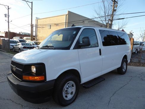 Used 2017 Chevrolet Express 2500 LS image 3