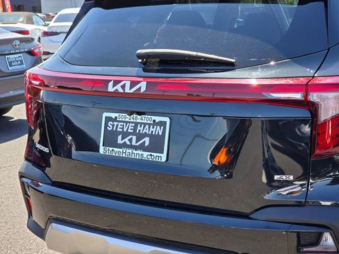 Used 2024 Kia Seltos SX w/ SX Sunroof Package AWD/4WD image 13