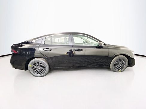 New 2026 Nissan Sentra SV FWD image 4